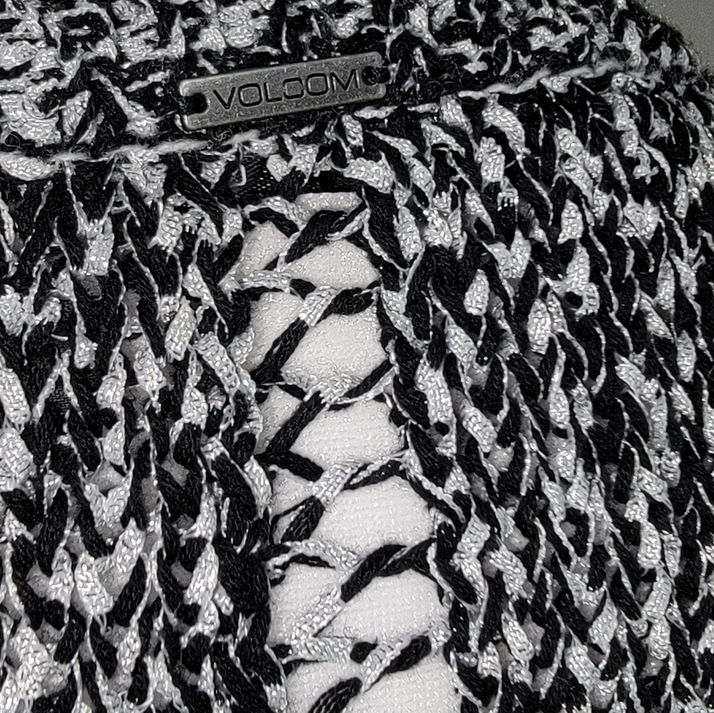 Volcom "Keepin Cozy Sweater" Black/Silver Open Weave Back Women's Size Small - Picture 11 of 12